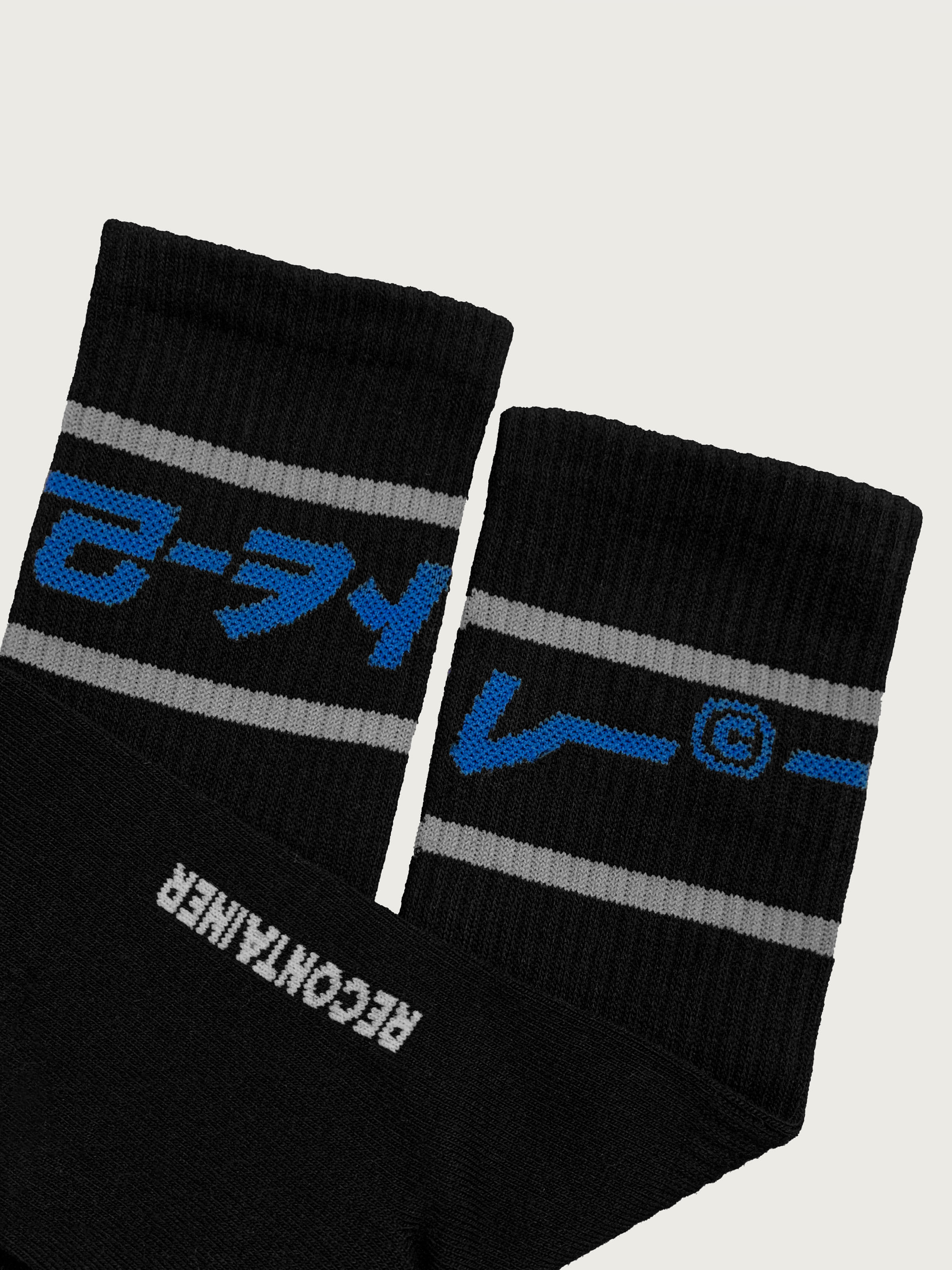 gray line socks (black)